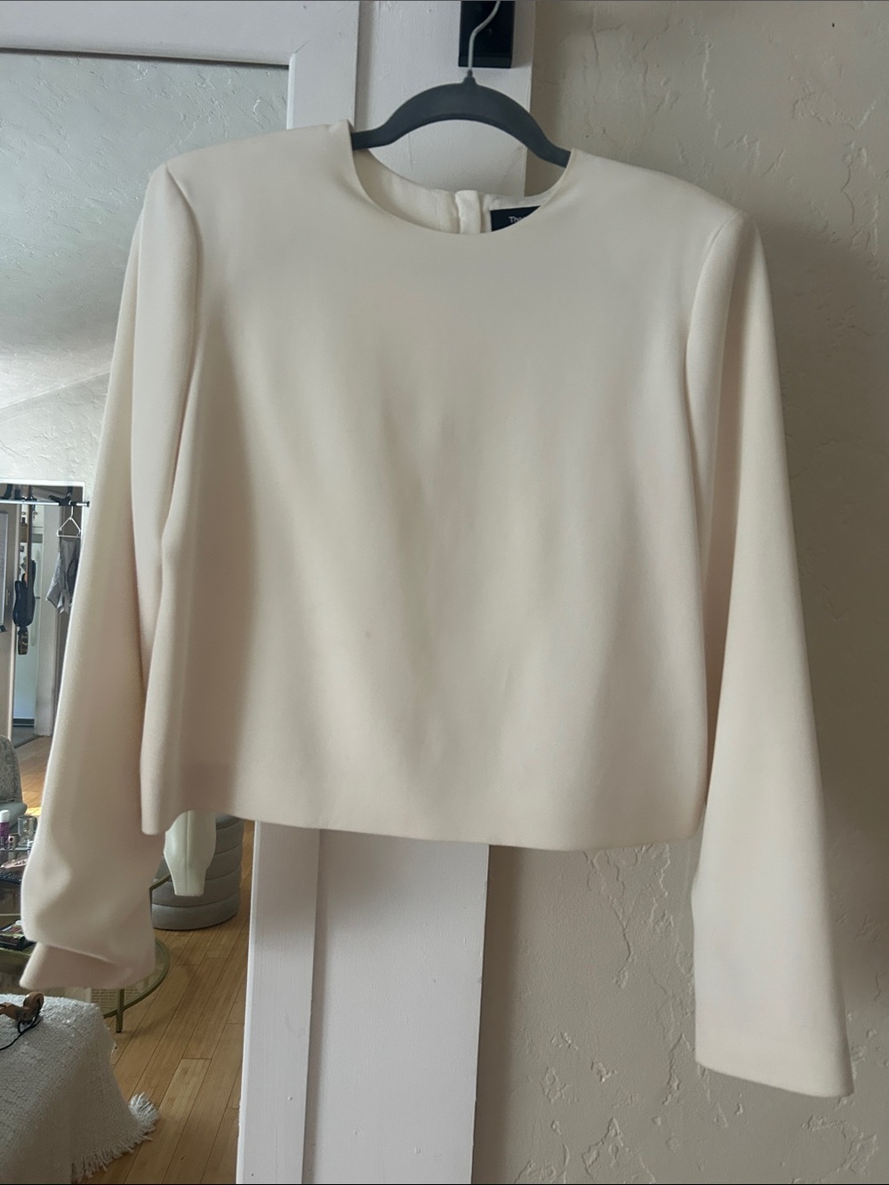 Women's Cream Long-Sleeve Cropped Blouse